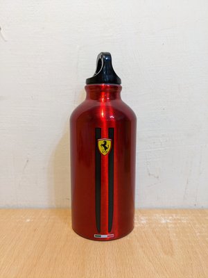 ~ 阿開王 ~ 全新正版聯名 Ferrari & Shell 法拉利 & 殼牌機油 鋁製冷水瓶