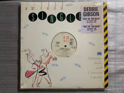 美國創作玉女歌手-黛比吉布森-走出憂傷 12”二手混音單曲(美國版）Debbie Gibson - Out of the Blue Maxi - Single