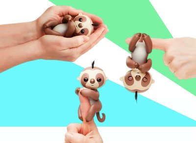 小猴子玩具鋪~全新正版㊣Fingerlings 互動寵物樹懶/手指猴 (隨機出貨)不挑色:525元/個