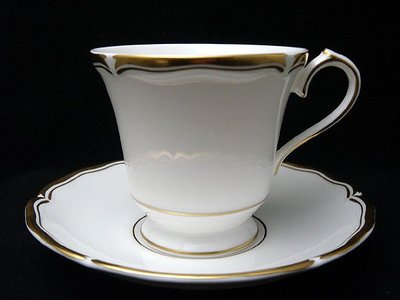 小 西 洋 ☪ ¸¸.•*´¯` 英國製Aynsley Heritage系列重金咖啡杯&盤