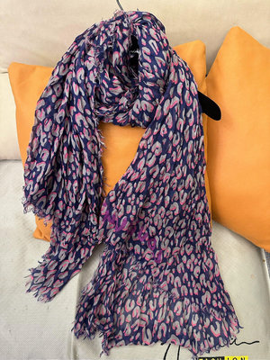 莉莉安 超低價8800～LV 粉色 豹紋圍巾 Leopard披巾 圍巾 挑剔勿下標💕💕