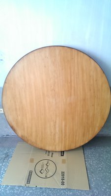 檜木整塊桌板 有桌腳 120cm X 3cm（厚度）品項完整 有閃花油線