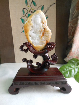 "收藏出清"-緬甸玉A貨-黃皮原石雕自在觀音擺件