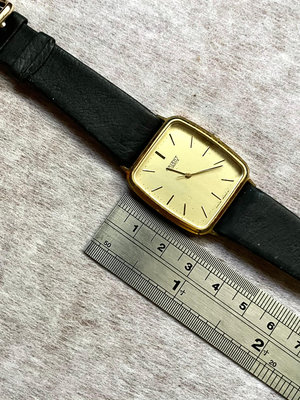 日本製中性錶東方石英錶 [ORIENT 傳統方型[金色面]復古懷舊日本帶回需要換電池原裝表扣需要換表帶