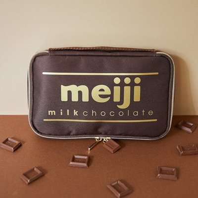 《瘋日雜》565日本雜誌附錄 明治巧克力Meiji 造型 95週年 多功能旅行包 包中包筆袋收納包化妝包 小物包