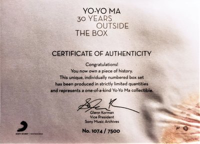 馬友友-Yo-Yo Ma ~ 30 Years Outside The Box - CD品質佳, 外箱受潮損毀嚴重