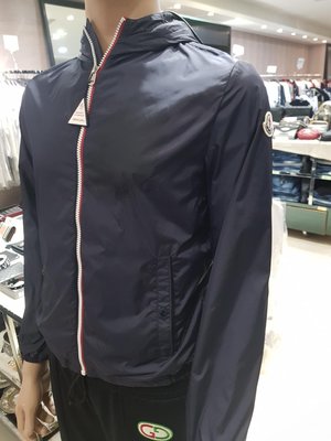 【EZ兔購】~正品 moncler Urville 防水 風衣外套 深藍 ~現貨 青年款 =男 成人 XS S