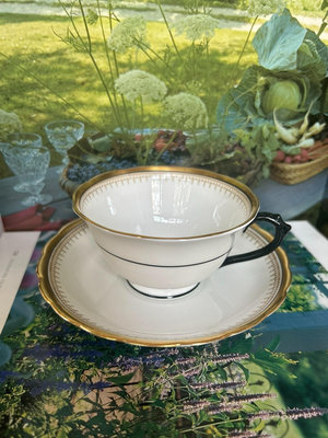 Tuscan托斯卡納1920年白釉金邊黑色茶杯手柄杯碟