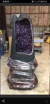 頂級紫鈦水型龍貓手打洞晶洞-內凹向下45公分187公斤