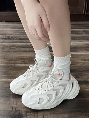 adidas adiFOM Q 骨白 百搭 休閑洞洞鞋 耐磨 男女款 GY4455