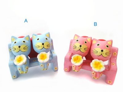 【鍾愛峇里島】巴里島木雕---愛心椅上的情侶貓(拿花或釣魚)/伴手禮/耶誕節/交換禮物/破盤清倉