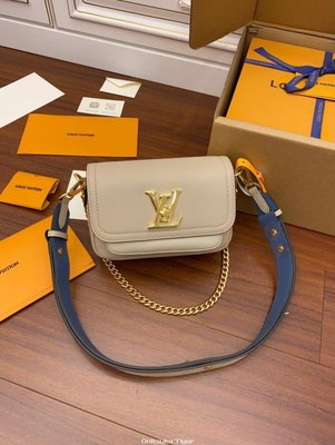 二手Louis Vuitton LV Lockme Tender Bag 單肩包M58554杏色