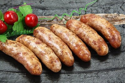 【中秋烤肉組合】干貝香腸(6條)/約300g/包 創意作法將干貝塊包進香腸裡~海鮮與豬肉結合的絕紗滋味