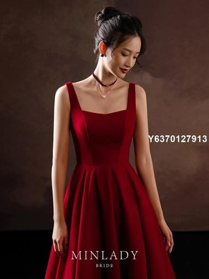 【熱賣精選】名斕| 敬酒服新娘2022新款女赫本風訂婚吊帶高級氣質紅色晚禮服裙