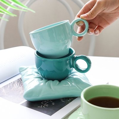 【熱銷精選】 ins風可愛馬卡龍色陶瓷枕頭包咖啡杯 創意下午茶茶杯