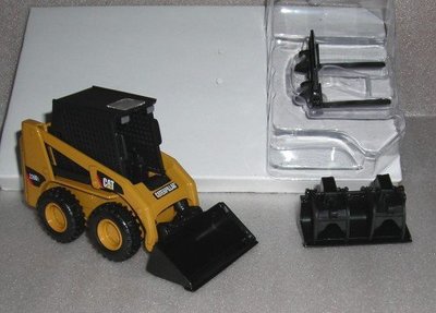 [丸山建機模型店] - - -CAT 226B2 1/32 山貓鏟裝機模型