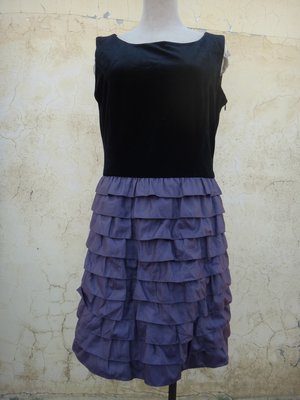jacob00765100 ~ 正品 PERNG YUH 芃諭 紫黑雙色 層層洋裝 size: 40
