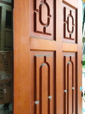 2 件 一對 全檜木門 老台灣 檜木 洋樓 厚重 大門 一對 完整 . 單片191 x  78 厚 3.6 . 原件 美