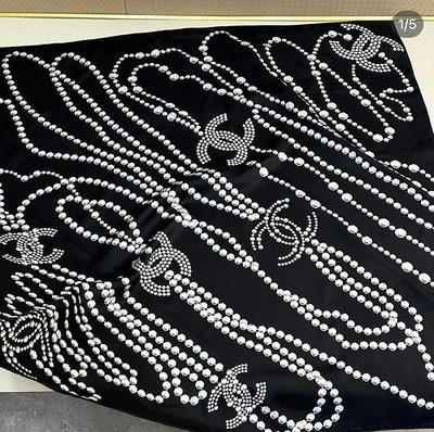 【翰貝格名牌館】全新真品 CHANEL 黑色 珍珠 項鍊 雙CC 印花 方巾 絲巾 90 x 90 cm