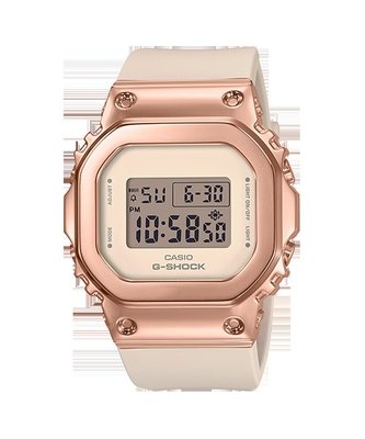 【金台鐘錶】CASIO卡西歐G-SHOCK (中性女錶) 金屬錶殼(白x玫瑰金) 防水200米 GM-S5600PG-4