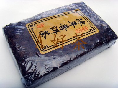 【A好茶】人間普洱『2002雲南陳年普洱茶』(生茶磚)
