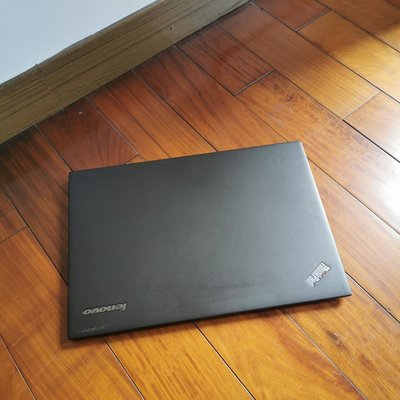 史上最輕最快ThinkPad X1 Carbon Ultrabook i5 8GB 240GB ssd