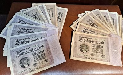 德國金馬克1923十萬元100張，歷史罕見百年鈥，凡爾賽和約德國戰賠款債券，保存品相佳，具科技防偽浮水印，特價優惠中