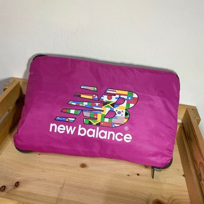 New balance 可收納運動型旅行袋 45*33*18cm 購於運動用品店 便宜出清