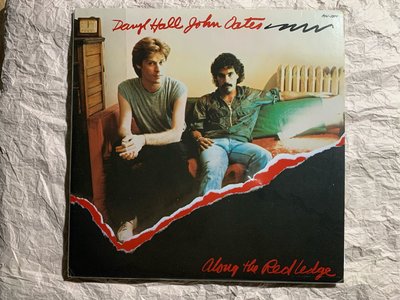 美國流行搖滾-霍爾與奧茲- 紅崖邊緣 LP二手專輯黑膠(美國版） Hall & Oates - Along the Red Ledge Album