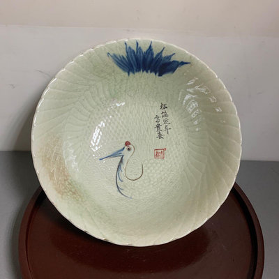 早期收藏  百年丹頂鶴冰裂紋大碗公。松鶴延年富貴碗。有作者的提字落款。