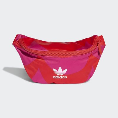 南 2021 6月 Adidas MARIMEKKO 幾何 腰包 側背包 桃紅色 三葉草 愛迪達 H09153 男女