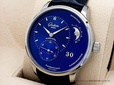 【經緯度名錶】Glashutte Original 格拉蘇蒂 Pano 偏心月相 藍色錶盤 TLW77074