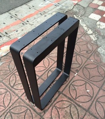 【極光傢俱：客製桌腳】專門為原木桌板打造扁鐵桌腳