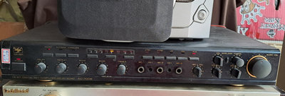 YUN SHEN卡拉ok麥克風迴音混音器EC-700W