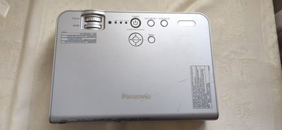 國際牌 Panasonic PT-LB50SEA 二手 投影機  台中可自取