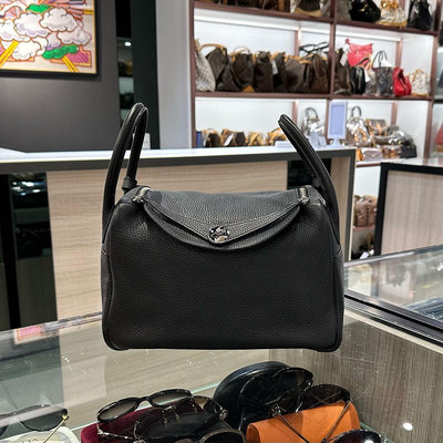 ⭐️ 香榭屋精品店 ⭐️ HERMES Lindy 30 C刻 愛馬仕黑色全皮銀釦肩背包 30cm (XC1194)