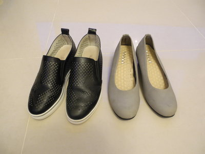 小尺碼 灰色麂皮鞋面圓頭優雅楔型鞋 + 黑色縷空內增高樂福鞋 22.5號 2雙鞋免運共540元