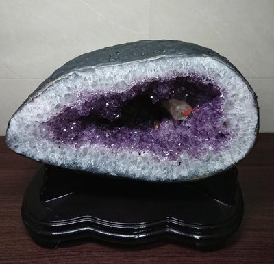 386-烏拉圭紫晶洞(8.5公斤) 烏拉圭紫水晶洞 晶洞 紫水晶洞 紫晶洞