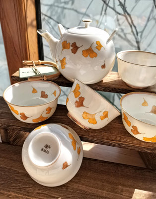 日本香蘭社，熱門稀有黃色銀杏葉系列茶具套裝一壺五杯，全新未使