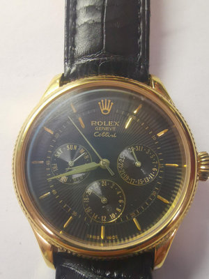 勞力士Cellini系列石英錶，簡約典雅，盡現成功人士風采。