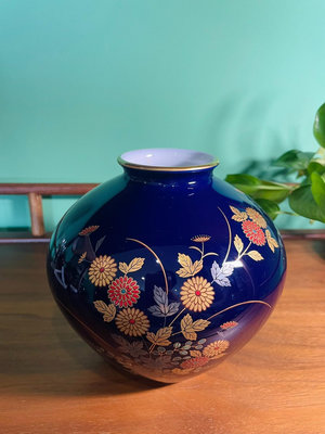 日本香蘭社香蘭社金彩花瓶 霽藍釉