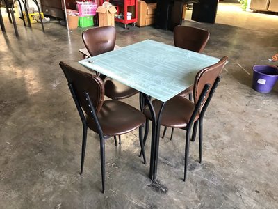 桃園國際二手貨中心-----一桌四椅 / 餐桌椅組 / 玻璃桌 / 椅子已售出~