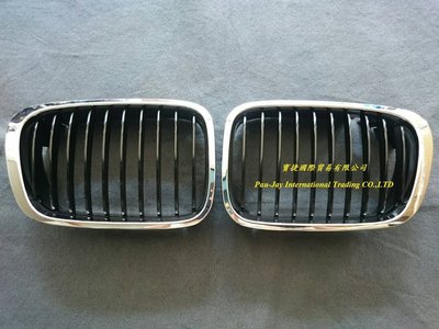 ※寶捷國際※ 1998 BMW 3系 E46 4DR 5DR 原廠式樣 電鍍黑 水箱罩 一對2只 台灣製造