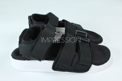 【IMPRESSION】adidas Originals ADILETTE SANDAL 涼鞋 黑 白 AC8583