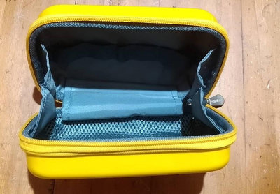 Clinico 科林助聽器 旅行盥洗包 過夜包 黃色