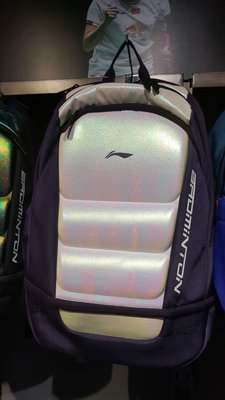 （羽球世家）李寧 紫電白 羽球後背包 ABJM076  羽網專業後背包 多功能置物袋設計底部置鞋