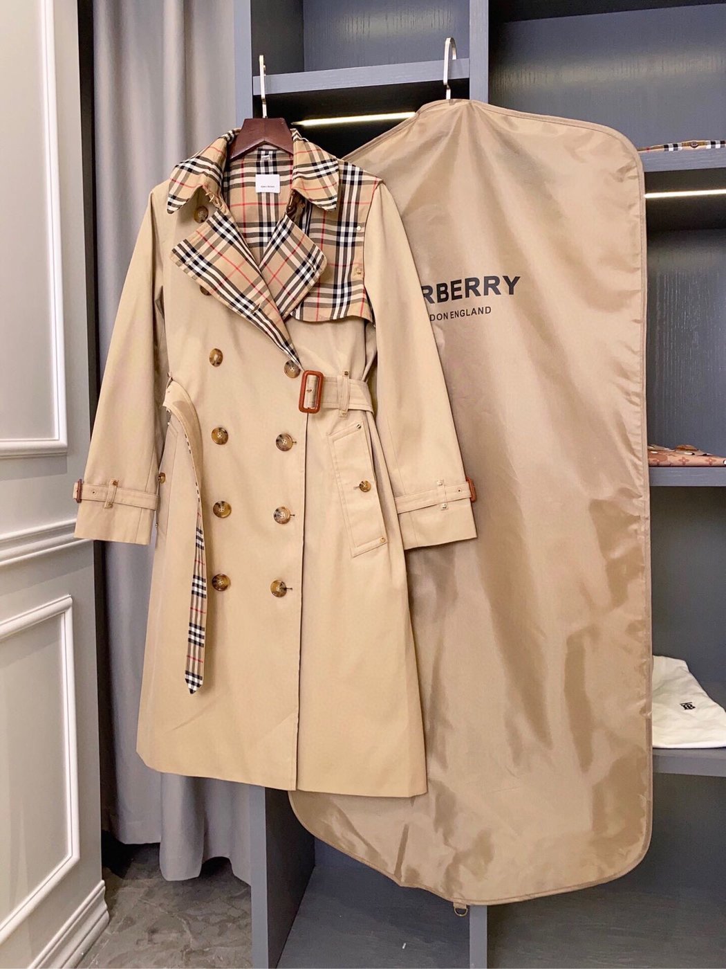 BLACK A】獨家精品英國Burberry Vintage Trench 格紋風衣蜜金色特價