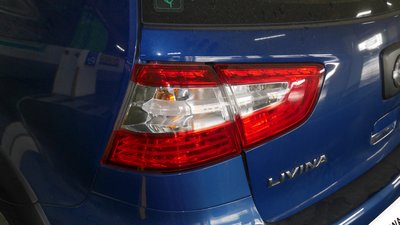 《※台灣之光※》全新NISSAN日產LIVINA 14 15 16 17 18 19年原廠款式紅白晶鑽外側 後燈 尾燈