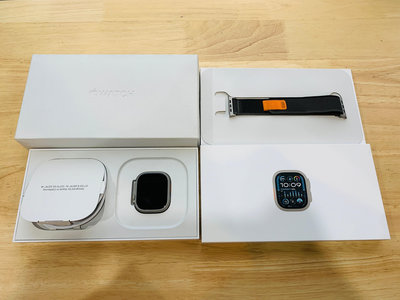 台中 保固2025/1/3 Apple Watch Ultra 2 LTE版 49mm 鈦金屬錶殼 黑色配灰色越野錶環