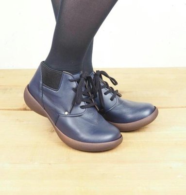 RegettaCanoe現貨日本製女生深藍色短靴尺寸25~25.5大阪鞋樂步鞋